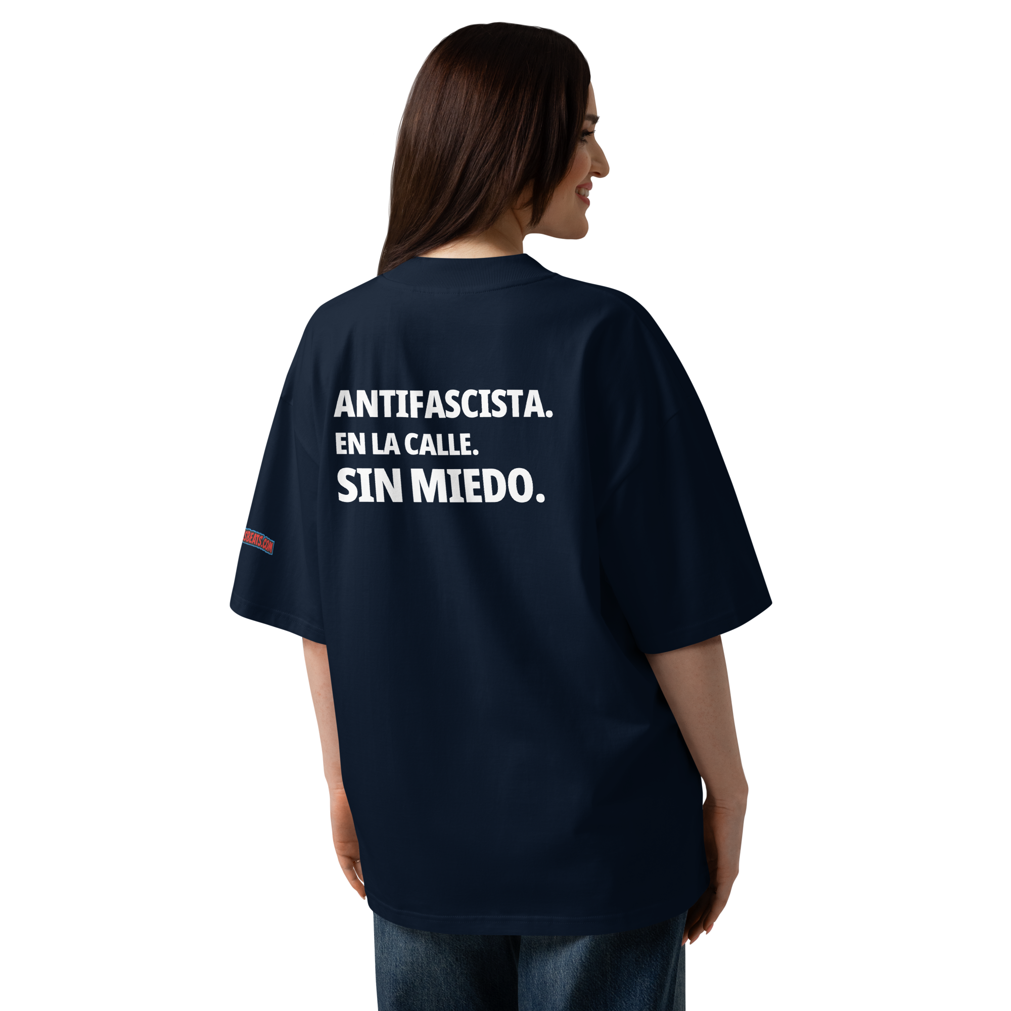 Antifascista “Sí, estoy orgulloso” Camiseta oversize orgánica de cuello alto unisex. - Imagen 2